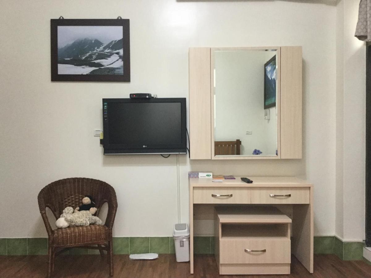 Fu Courtyard Homestay Chiayi Habitación foto